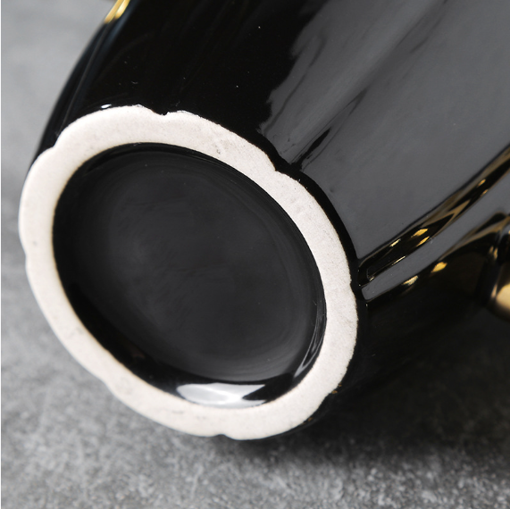 ✅Black & Gold Creative Handle Mug – Unique Ceramic Coffee Cup for Home & Office