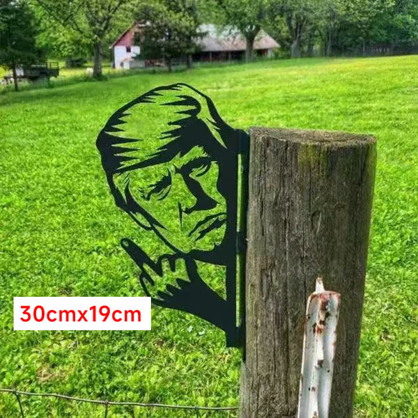 🎉Hot Sale 49% OFF🎉Bigfoot Peeking Metal Sign,Peeping Animal Wall Art Ornament, Hollow Out Animal Shape